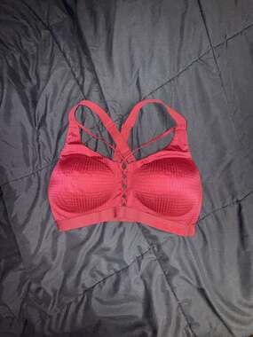 Victoria Sport Lightweight Mesh Sports Bra Red Lacquer 34D